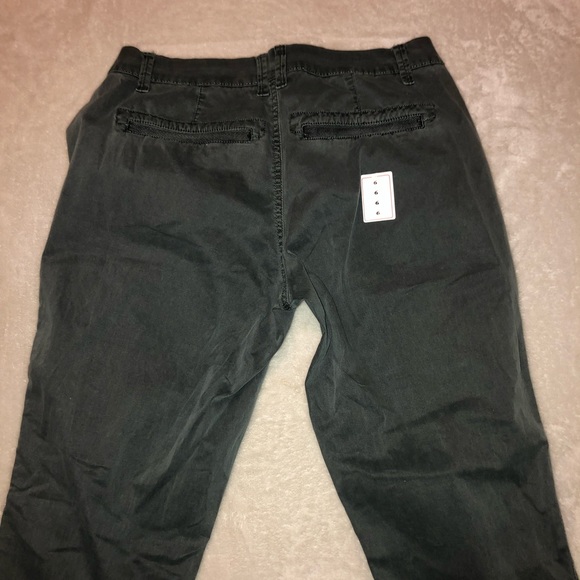 🌺 3/$15 Sonoma capris size 6 women’s pants - Picture 3 of 4